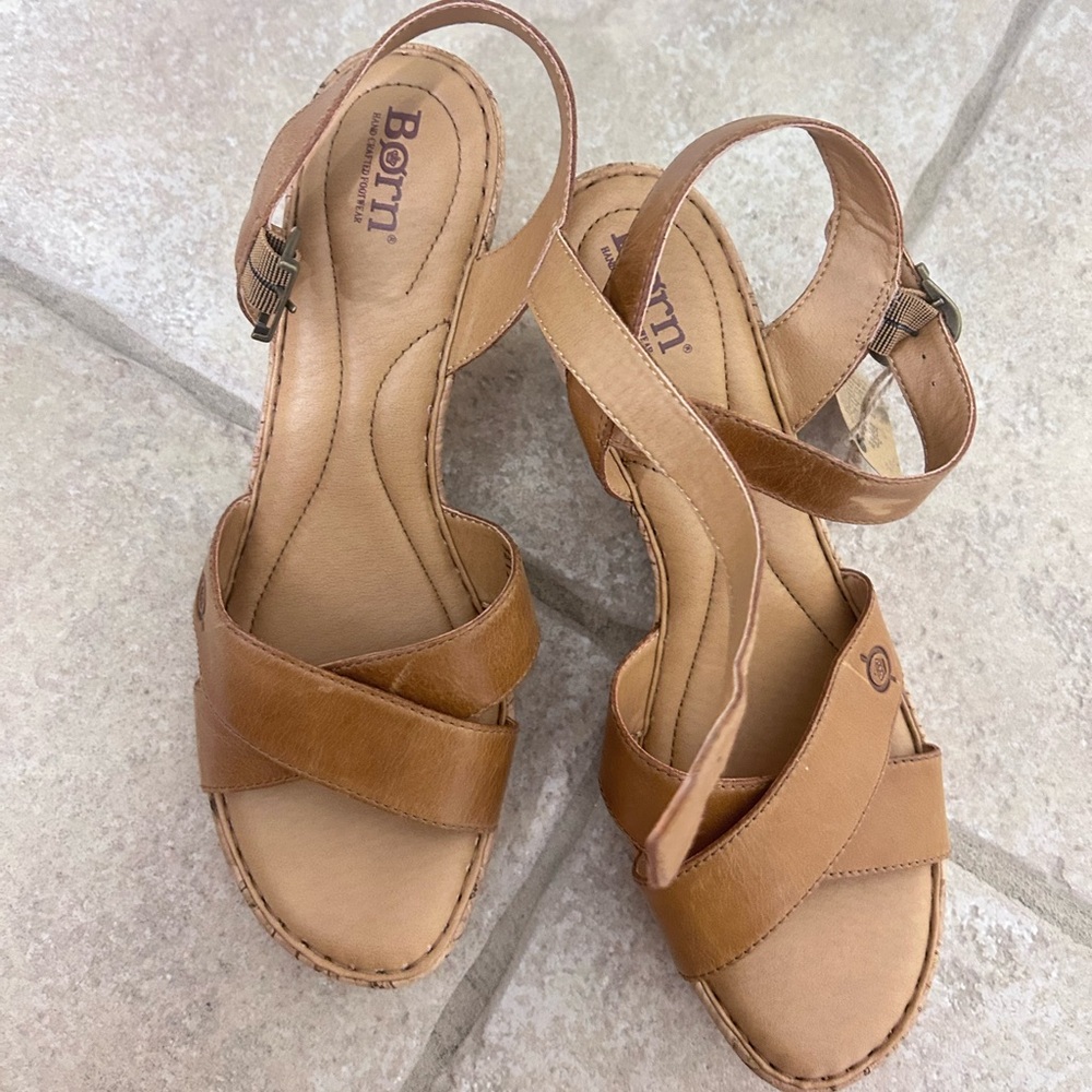 Born Women's Tan Leather Strappy Open Toe Wedge Sandals Size 10M